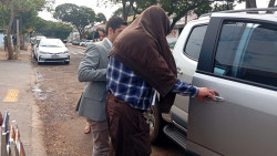 Pecuarista que matou vizinho com tiro no peito alega legítima defesa e fica solto