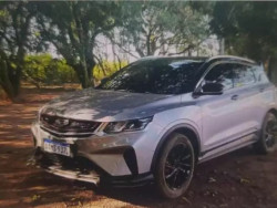 Homens armados invadem residência, sequestram brasileiro e polícia suspeita de namorada