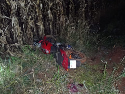 Homem foge da PM após agedir mulher em conveniência na fronteira