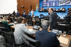 Deputados de MS aprovam 6 projetos na última sessão do semestre