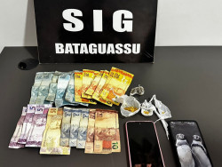 Polícia prende homem acusado de comandar tráfico de drogas próximo à prefeitura