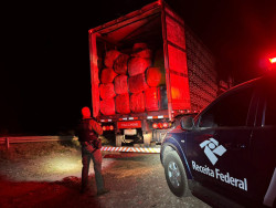 Receita apreende mercadorias avaliadas em R$ 5 milhões em caminhão de transportadora