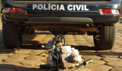 Polícia Civil apreende motor de motocicleta adulterada em oficina