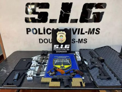 CAC flagrado com 4 armas após atirar no patrão da noiva, paga fiança de R$ 7.545 e fica solto