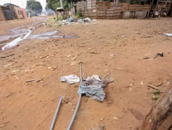 Jovem é esfaqueada na cabeça por 2 adolescentes após confusão na rua