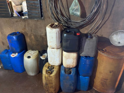 Homem é preso com 1.150 litros de combustível armazenado ilegalmente em borracharia
