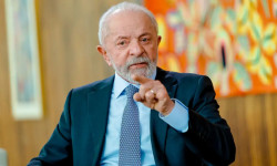 O Brasil negociará como país soberano, diz Lula no New York Times