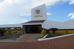 Identificados os 8 presos que estavam com pistolas e granadas em presídio