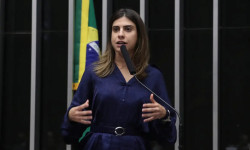 Acusada de agredir Nikolas, Camila Jara não entra em lista de denunciados