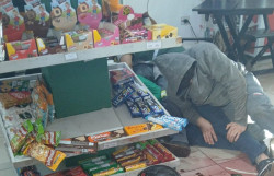 Frentista reage a assalto, é baleado na mão, mas consegue dominar bandido com ajuda de colegas