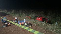 Mulher morre em colisão entre carro e ônibus em MS; 4 pessoas ficaram feridas