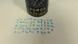 Homem é preso com porções de droga e dinheiro no Bairro Laranja Doce