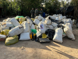 Senad destrói centro de produção de drogas comandado pela "rainha do tráfico"