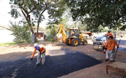 Região do Grande Flórida recebe serviço de recuperação asfáltica