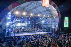 Elba Ramalho e Maestro Spok transformam Festival de Inverno em show contagiante