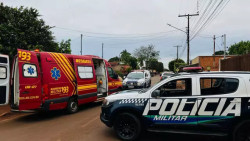 Após agredir esposa, homem tentar tomar arma de PM e é baleado