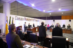 Câmara aprova projetos e indica melhorias para bairros de Dourados durante Sessão Ordinária