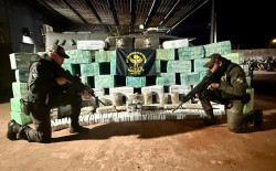 Ação conjunta apreende 2,1 toneladas de drogas em caminhonete furtada no Paraná