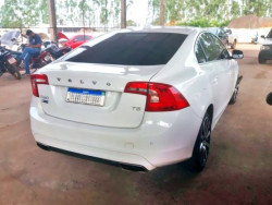 Volvo S60 e moto econômica estão entre os lotes de leilão do Detran-MS