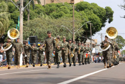 4ª Brigada de Cavalaria Mecanizada encanta o público douradense no 7 de Setembro