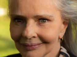 Cantora e compositora Angela Ro Ro morre aos 75 anos no Rio de Janeiro