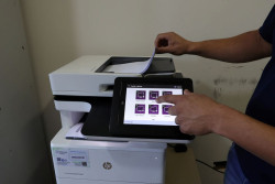 Visando conteção de gastos, prefeitura adota impressão consciente de papel