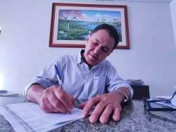 Ex-prefeito de cidade de MS é condenado por usar dinheiro público para promoção pessoal