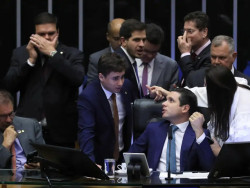 PEC da Blindagem se estenderá a deputados estaduais e distritais