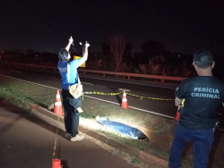 Homem é atropelado e arremessado a 100 metros enquanto atravessava BR-163