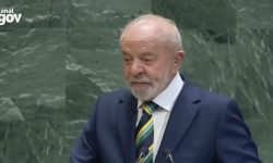 Lula critica sanções e diz que Brasil resiste na defesa da democracia