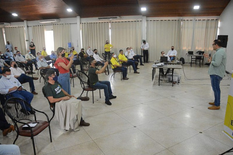 O prefeito Alan Guedes lembrou que o município tem atuado em diferentes frentes, com incentivos fiscais (Imagem: Assecom)