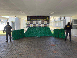 Hilux roubada no Paraná é apreendida com 1,6 tonelada de drogas em MS