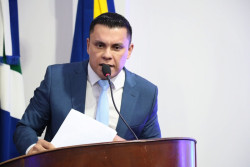 Prefeitura atende vereador Dalton e recupera travessão da Fazenda Rincão