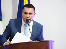 Prefeitura atende vereador Dalton e recupera travessão da Fazenda Rincão