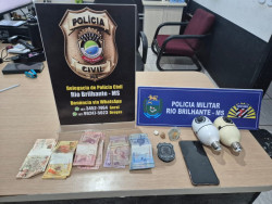 Polícias fecham "boca de fumo", recuperam objeto e prendem "responsável" pelo local