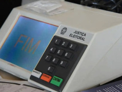 Com vetos, Lula sanciona limite para inelegibilidade por Ficha Limpa