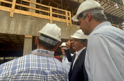 Ministro da Educação visita obra da nova etapa da Unidade da Mulher e da Criança do HU/UFGD