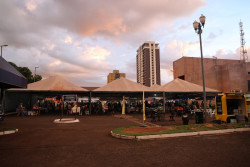Feira Sabores acontece sexta-feira no Parque dos Ipês e contará com show