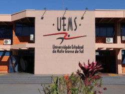 Uems abre processo de transferência externa para graduação presencial com ingresso em 2026