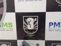 Jovem é flagado e preso com arma de fogo no Jardim Água Boa