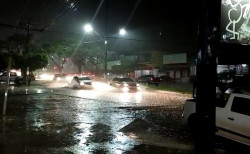 Chuva que inundou ruas em Dourados chegou a 39,5 milímetros