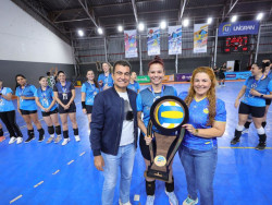 Município premia os campeões do voleibol nos Jogos Abertos de Dourados