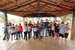 Prefeitura de Dourados leva lazer e integração para crianças do Cras