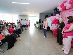 Ação no Centro de Atendimento à Mulher abre Campanha Outubro Rosa