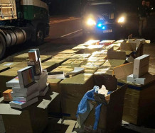 Motorista de caminhão que levava carga milionária de contrabando paga fiança de R$ 30 mil