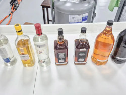 Fábrica clandestina de bebidas em SP usava etanol adulterado de postos