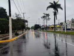 Segunda-feira de chuva e máxima de 28ºC em Dourados