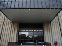 Mercado financeiro reduz para 4,72% previsão de inflação em 2025