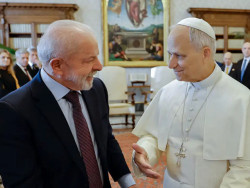 Lula se reúne com papa Leão XIV, pela primeira vez, no Vaticano
