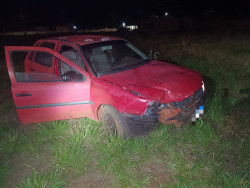 Bêbado e sem CNH, condutor é preso após causar acidente que deixou motociclista ferido